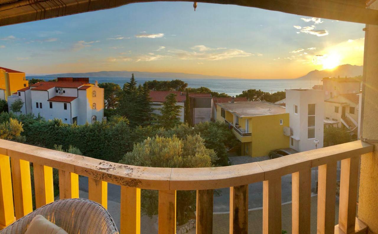 Sea View Family Apartment Baška Voda Exteriör bild